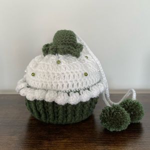 Pouch mini bag crochet drawstring cupcake